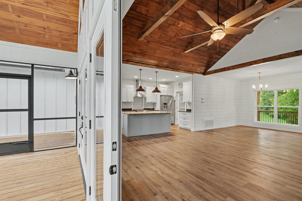 648 Crestwood Drive