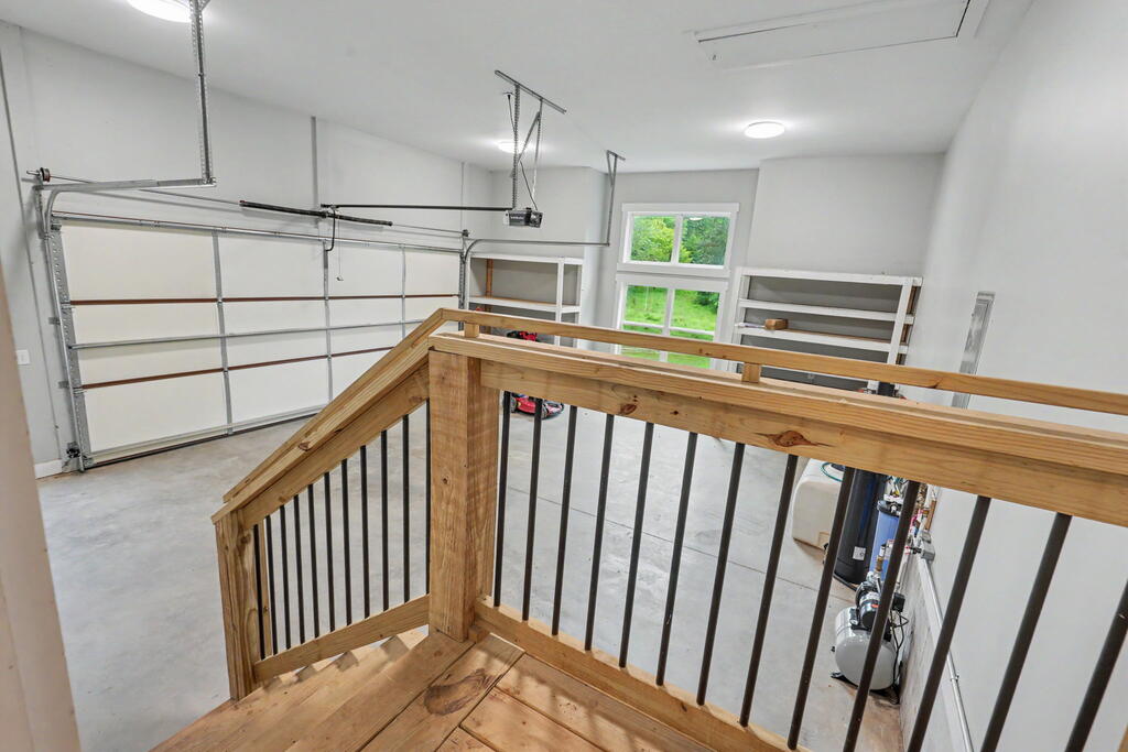648 Crestwood Drive