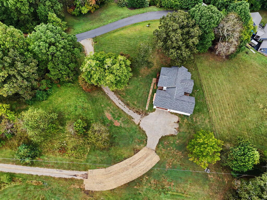 648 Crestwood Drive