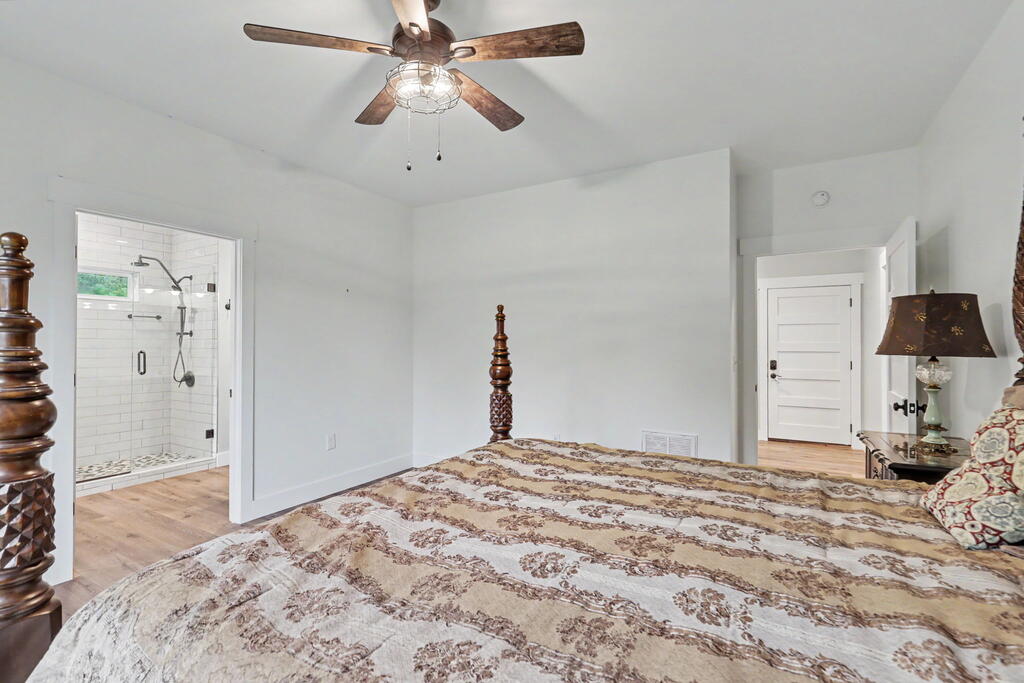 648 Crestwood Drive