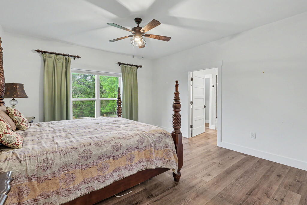 648 Crestwood Drive