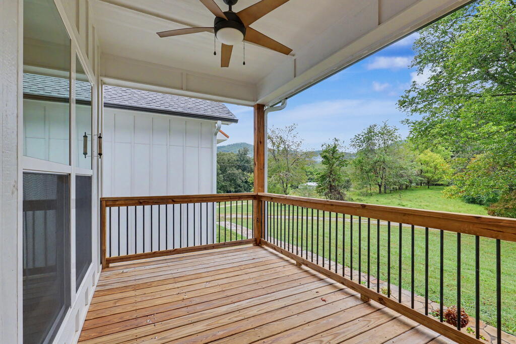648 Crestwood Drive