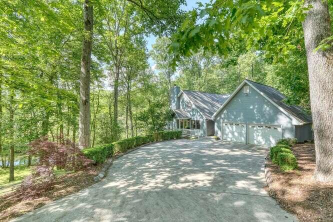 1217 Blue Ridge Hwy