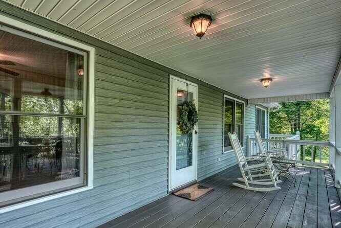 1217 Blue Ridge Hwy