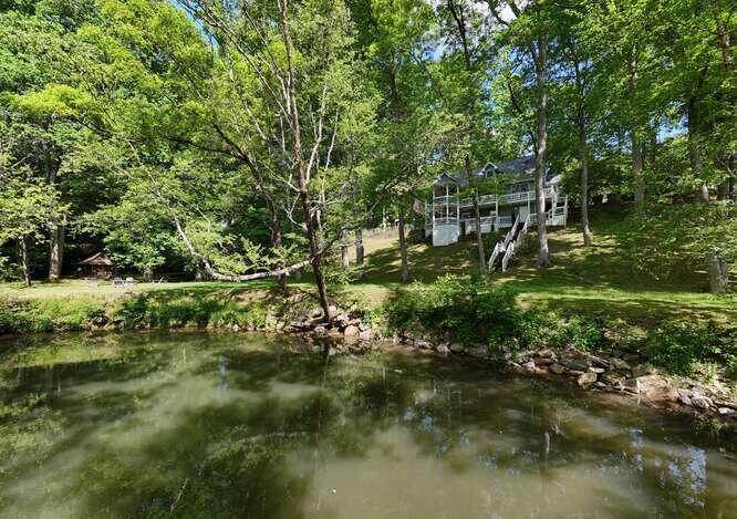 1217 Blue Ridge Hwy