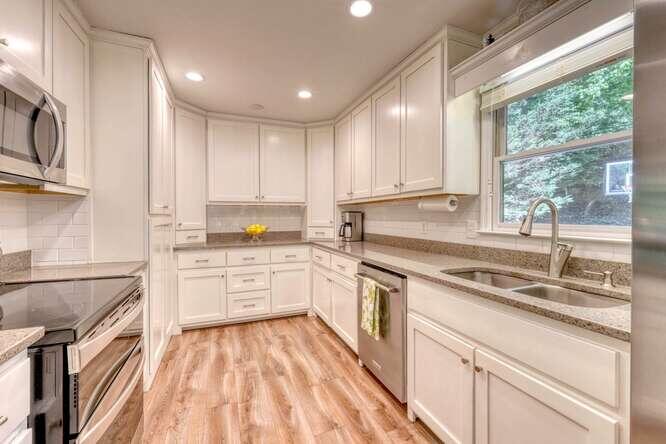 1217 Blue Ridge Hwy