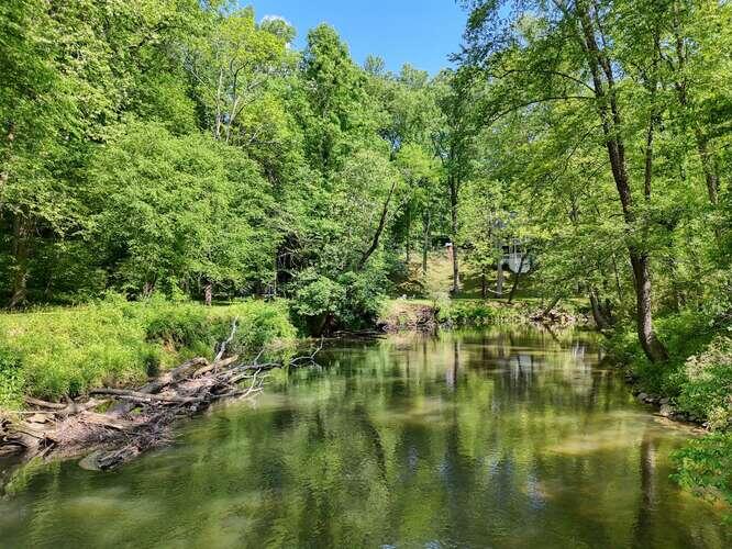 1217 Blue Ridge Hwy