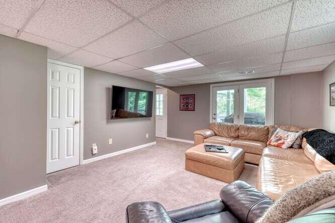 1217 Blue Ridge Hwy