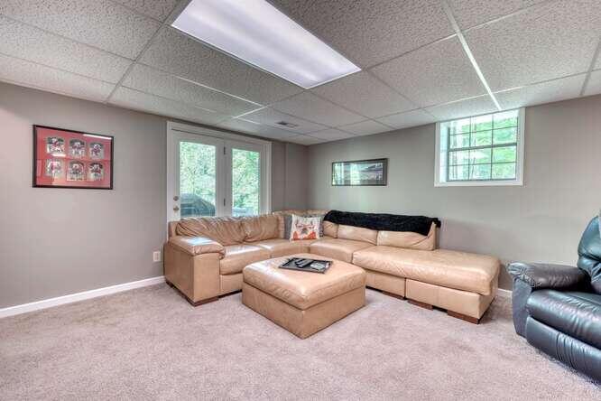 1217 Blue Ridge Hwy