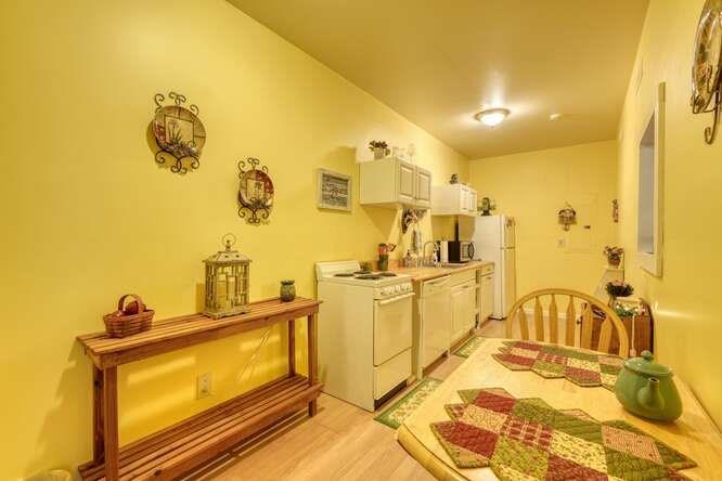 302 Brook Green Court