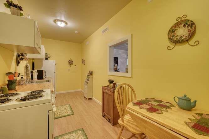 302 Brook Green Court