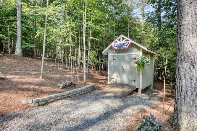 345 Loftis Mountain Way