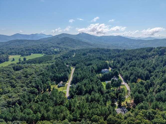345 Loftis Mountain Way