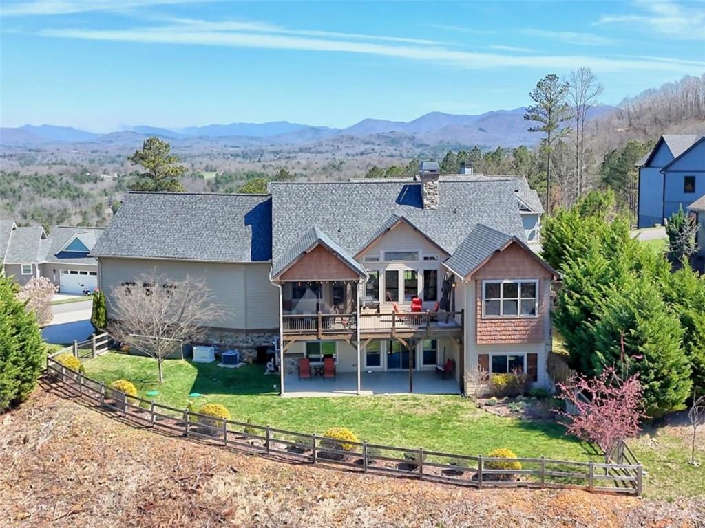 899 RIDGE POINTE Way