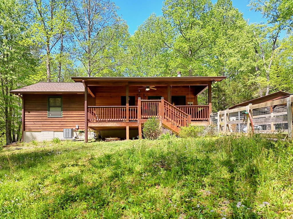 8 Stoney Brook Trail