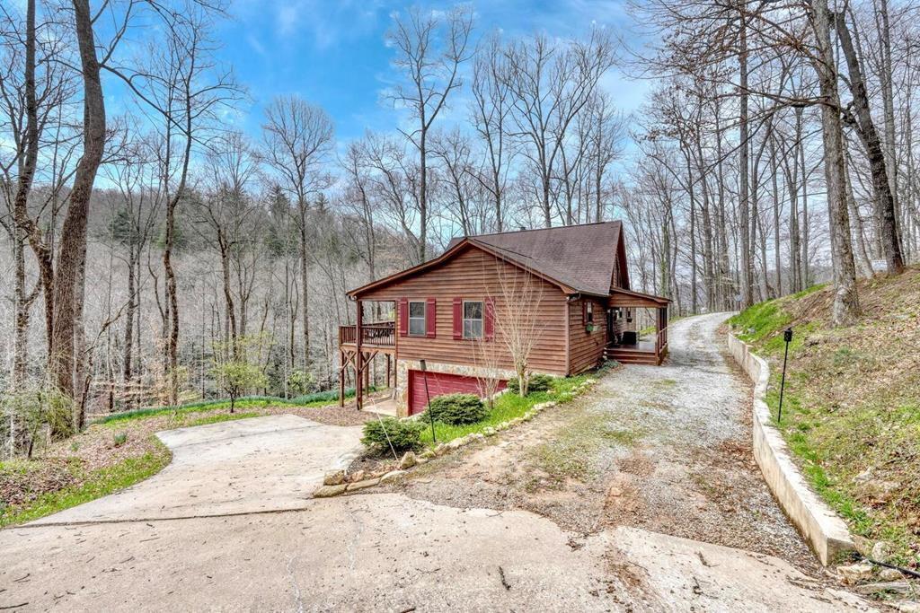 575 Carolina Springs Lane