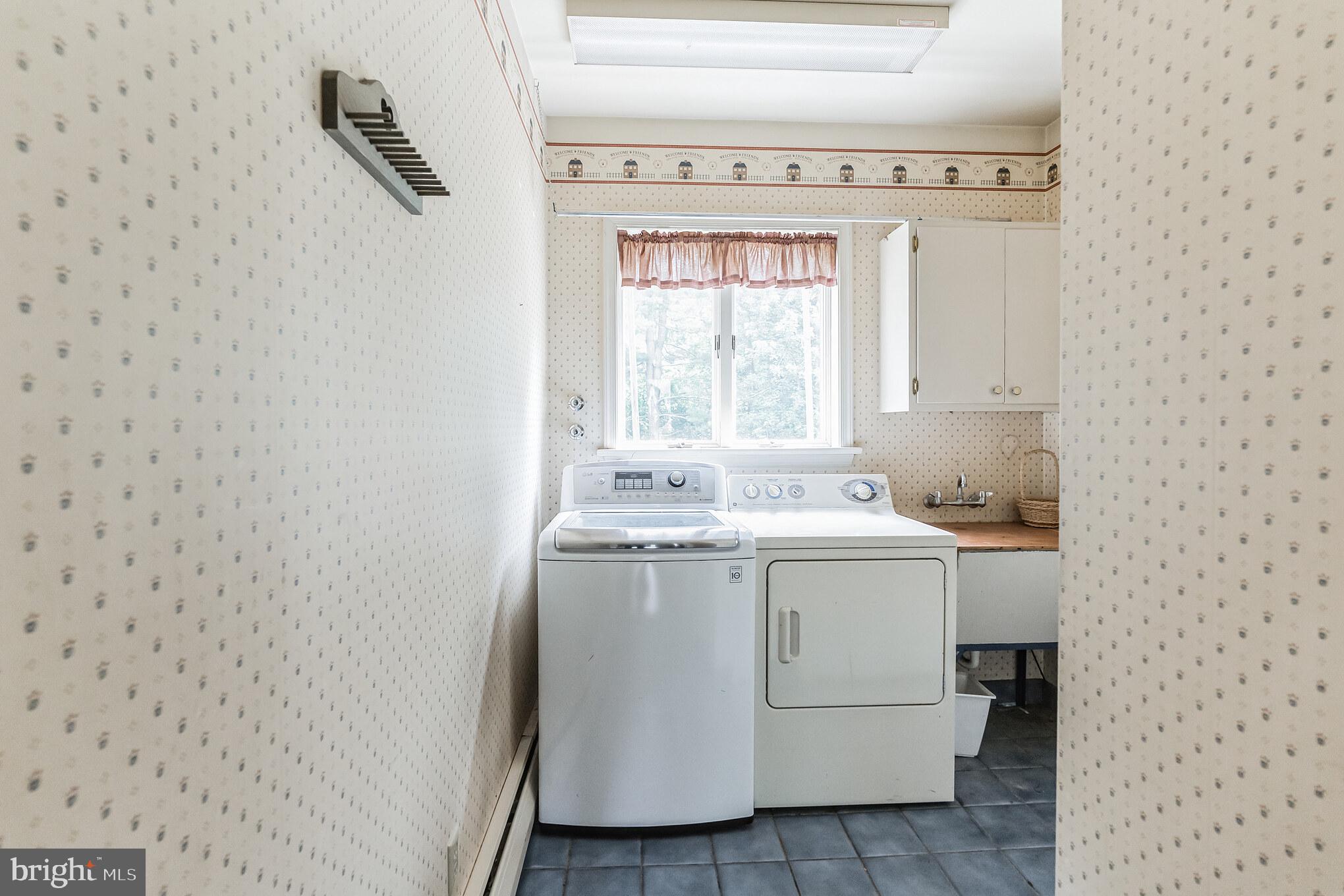 596 PARK RIDGE DRIVE