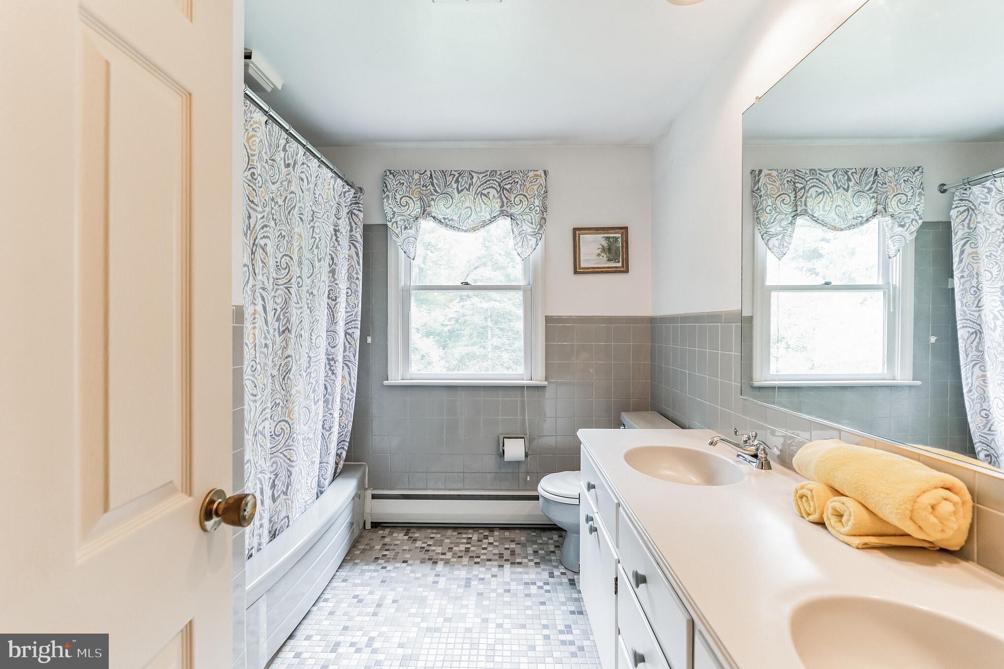 596 PARK RIDGE DRIVE