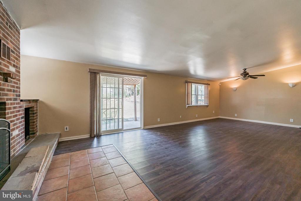 23 W Ridge Rd