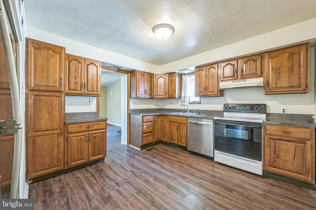 23 W Ridge Rd