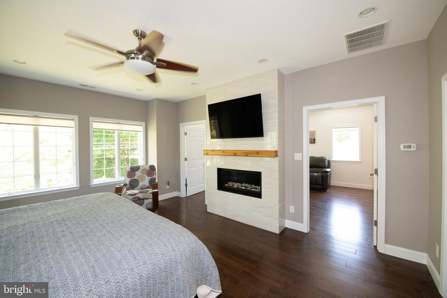 2232 WISTERIA AVENUE