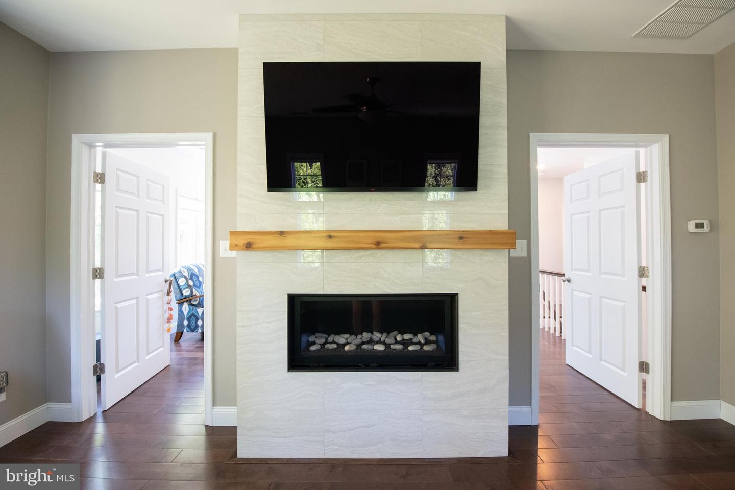 2232 WISTERIA AVENUE