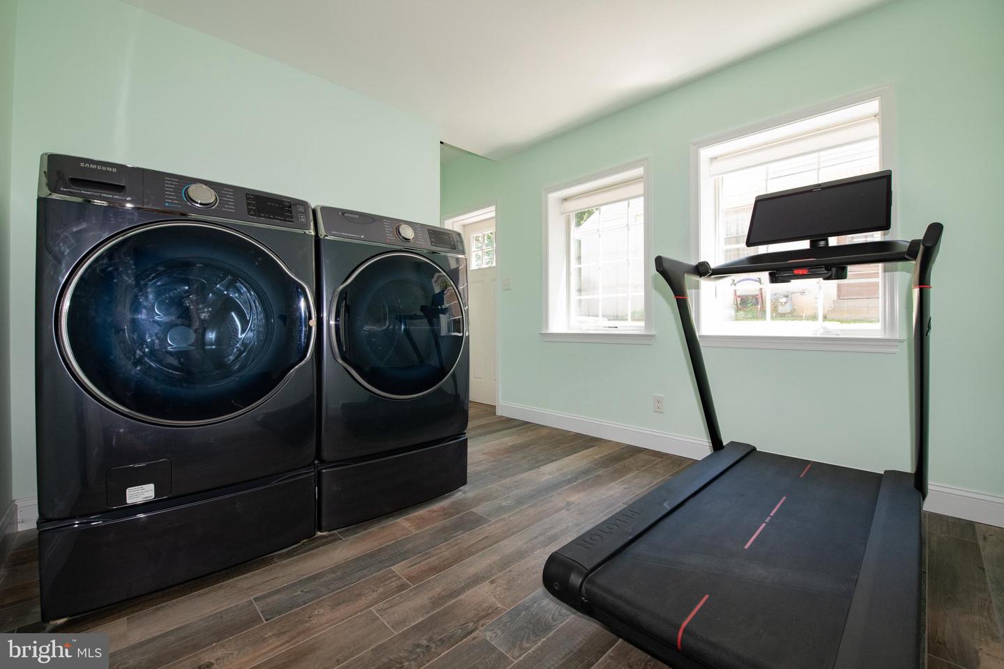 2232 WISTERIA AVENUE