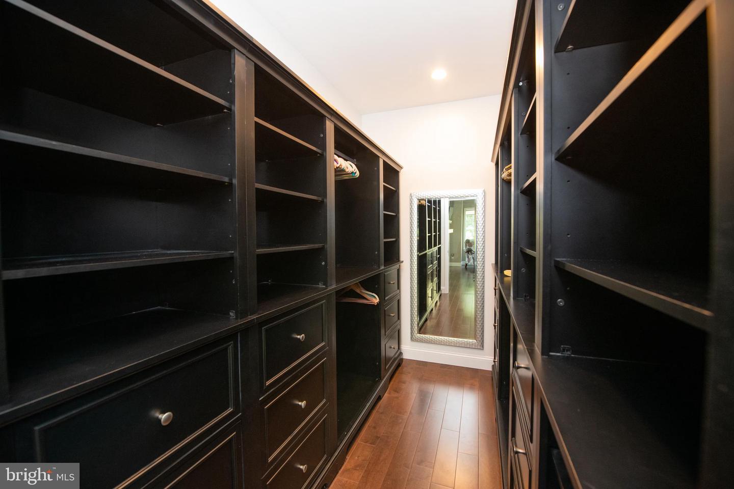 2232 WISTERIA AVENUE