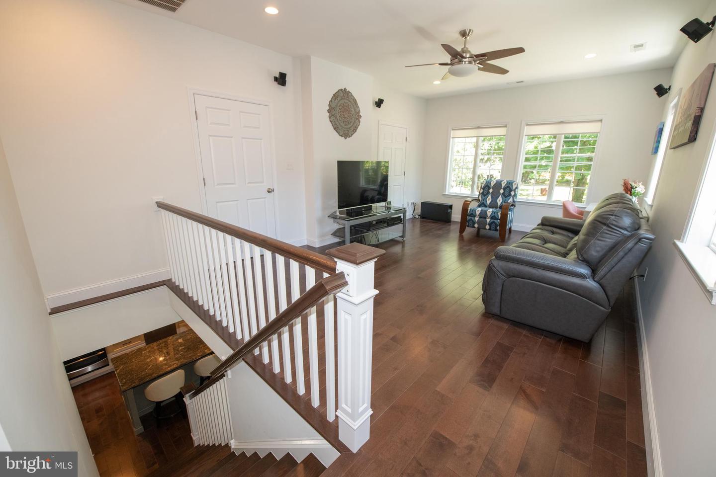 2232 WISTERIA AVENUE