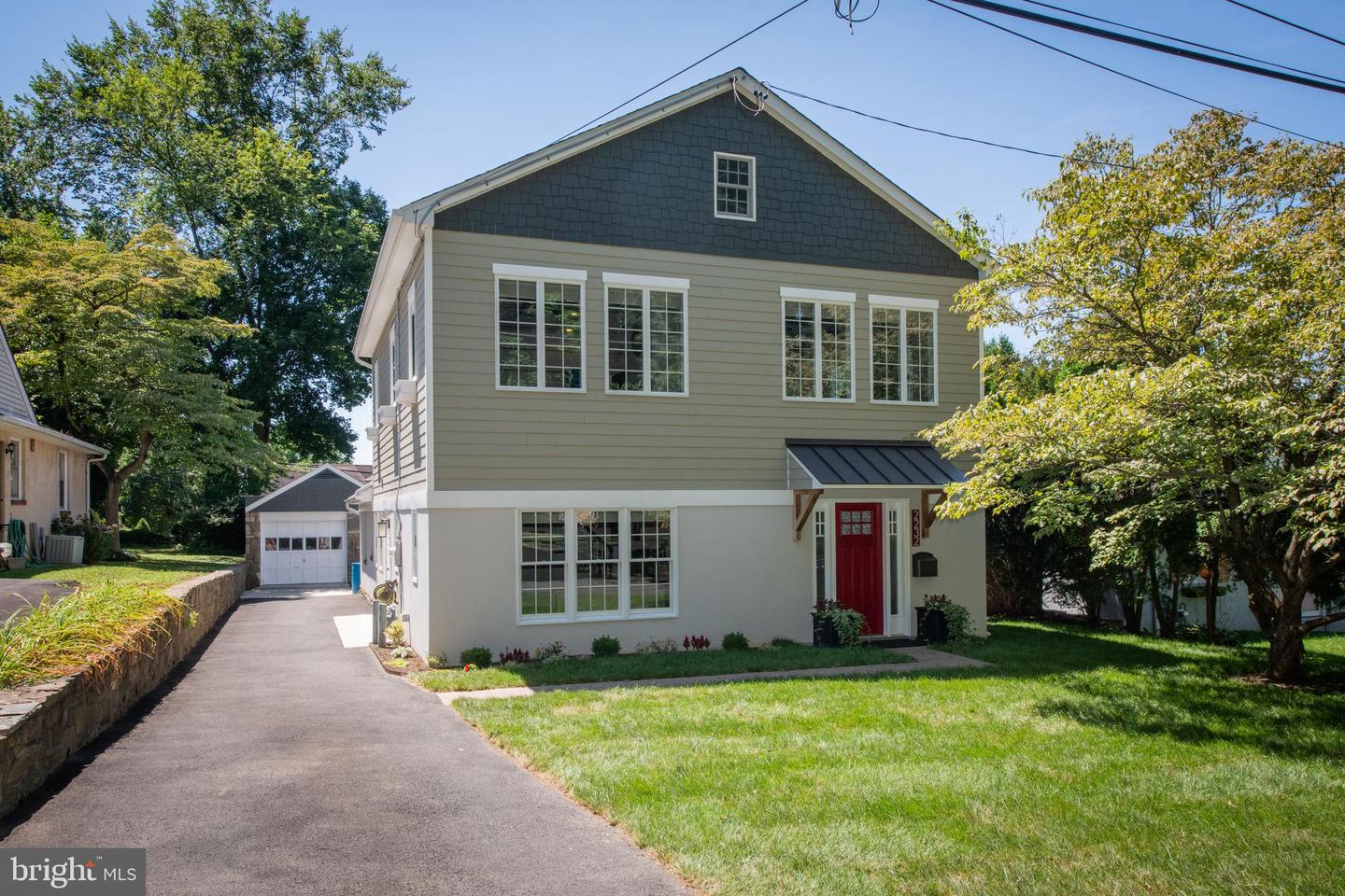 2232 WISTERIA AVENUE