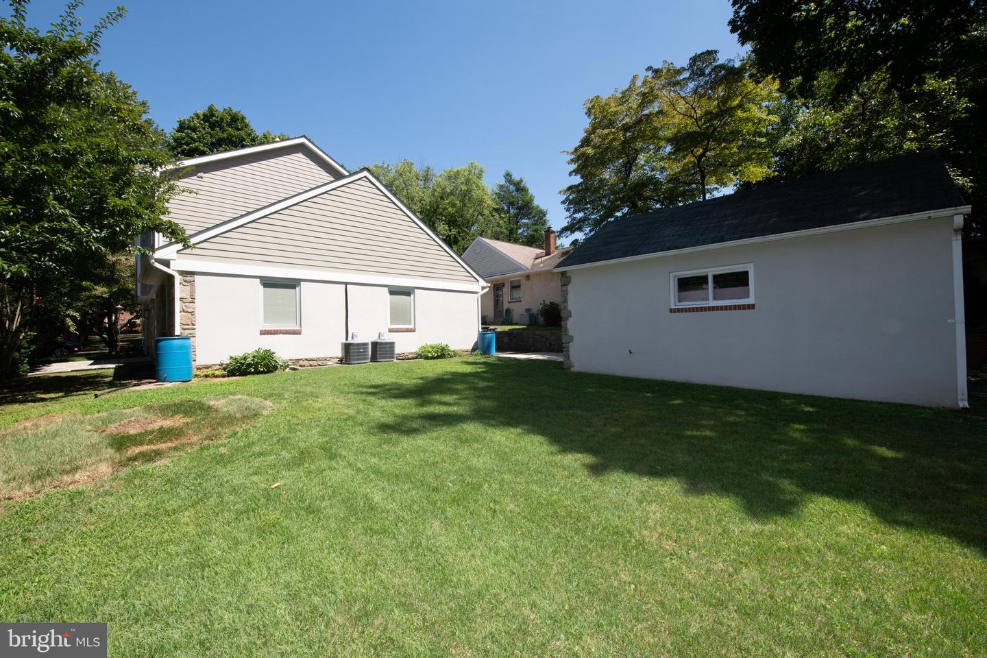 2232 WISTERIA AVENUE