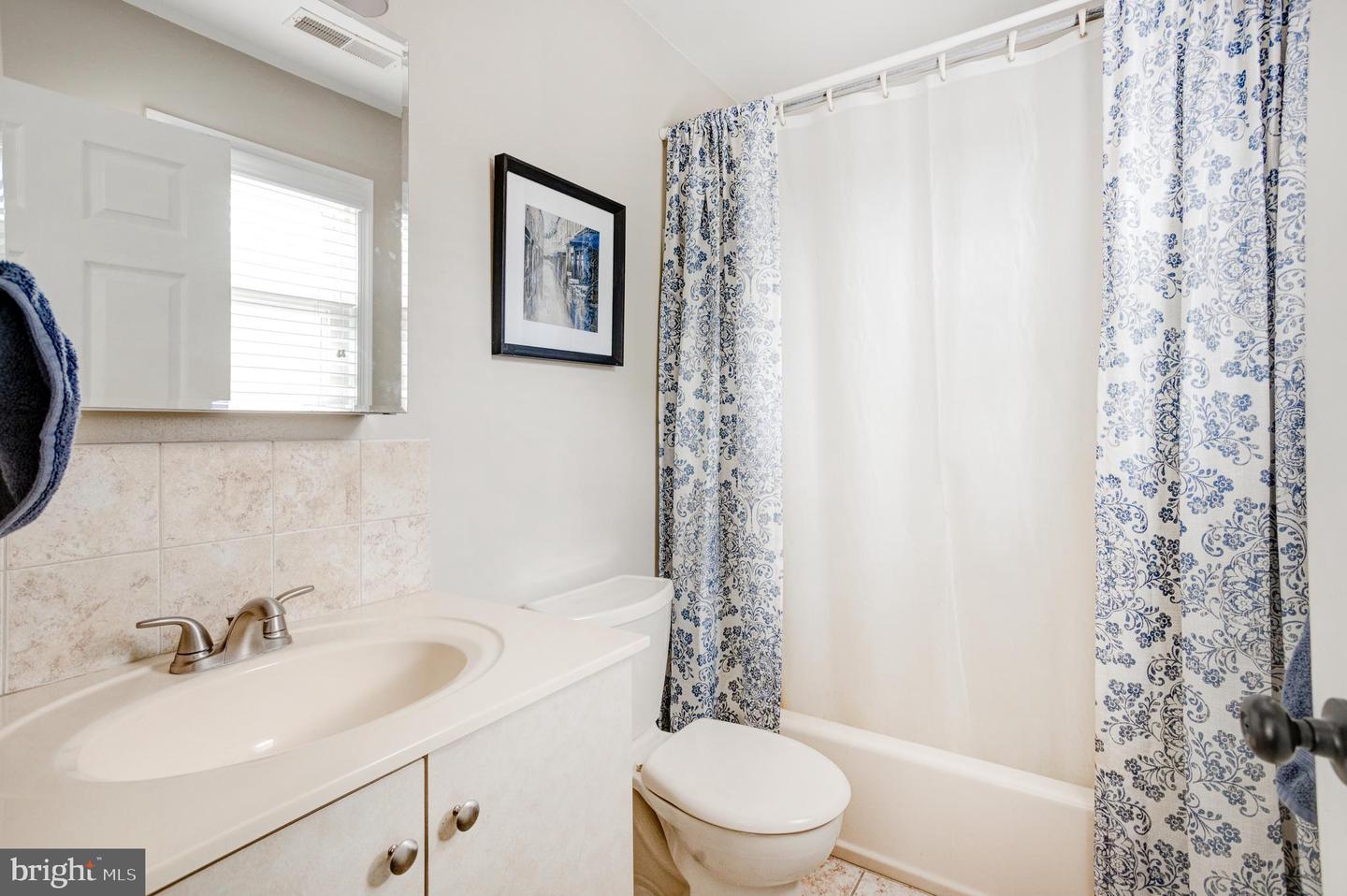 1718 RIDGEWAY AVENUE