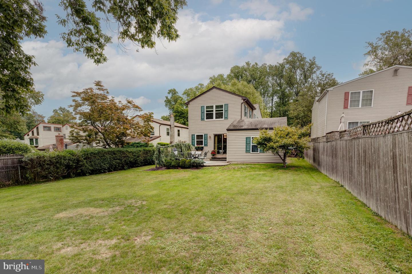 1718 RIDGEWAY AVENUE