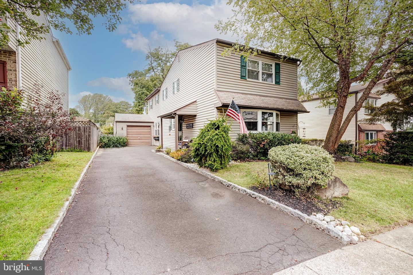 1718 RIDGEWAY AVENUE