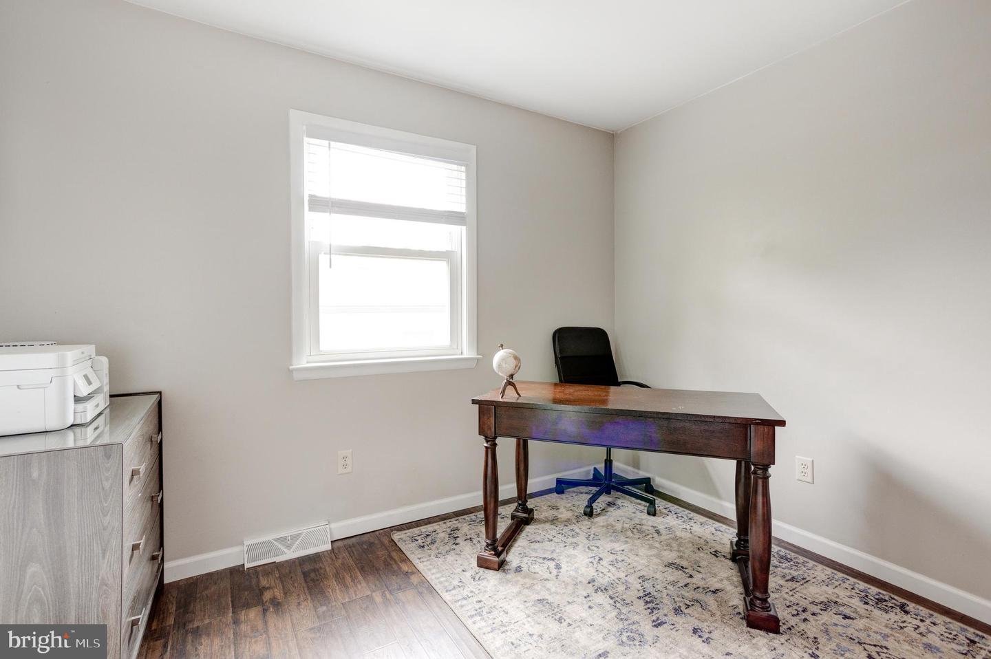 1718 RIDGEWAY AVENUE