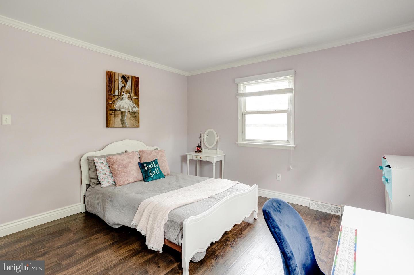 1718 RIDGEWAY AVENUE