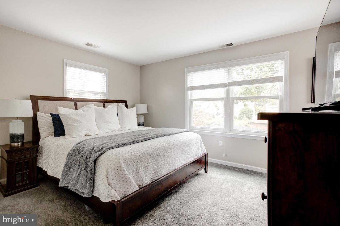 1718 RIDGEWAY AVENUE