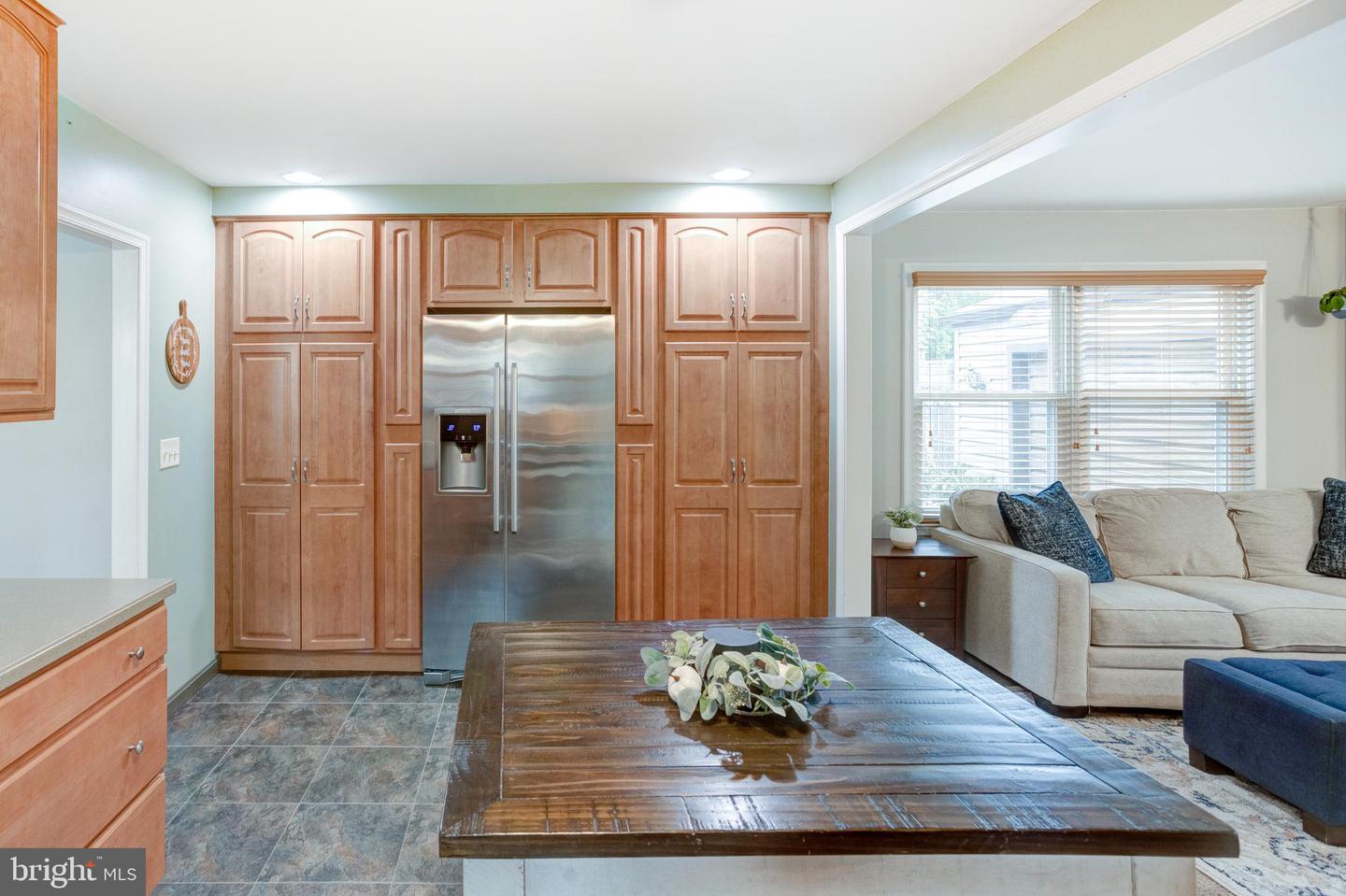 1718 RIDGEWAY AVENUE