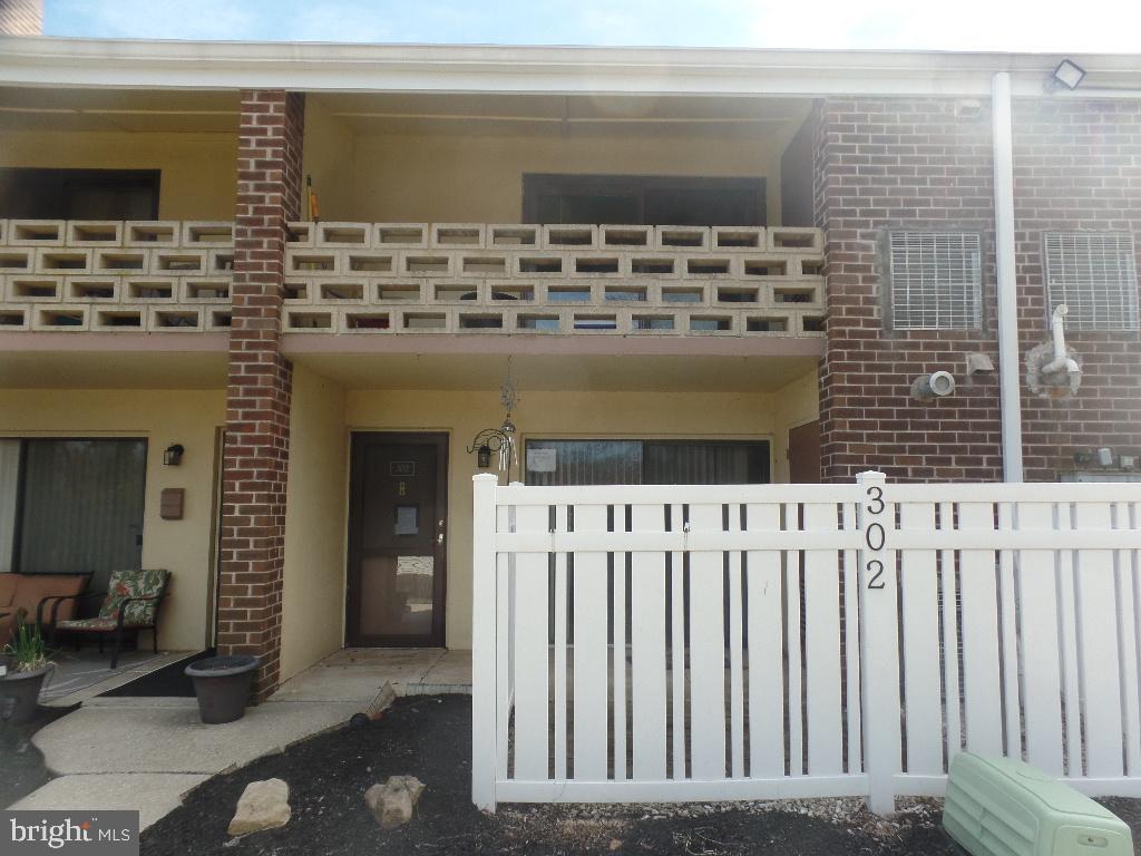 302 STONY WAY Unit: 302