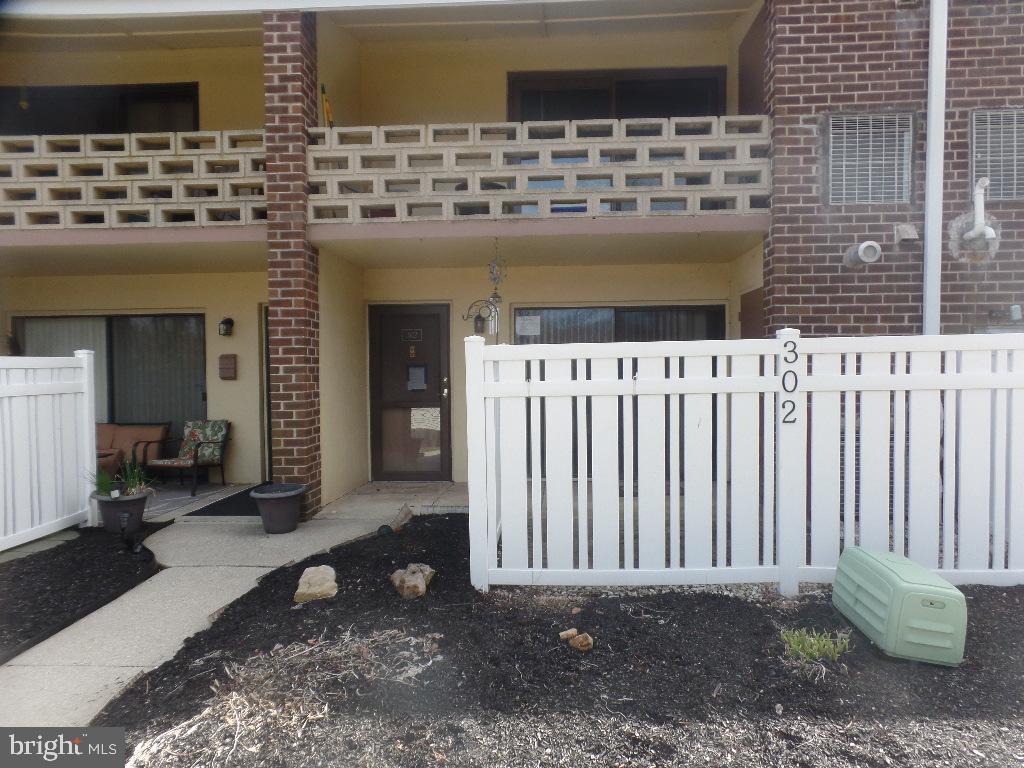 302 STONY WAY Unit: 302