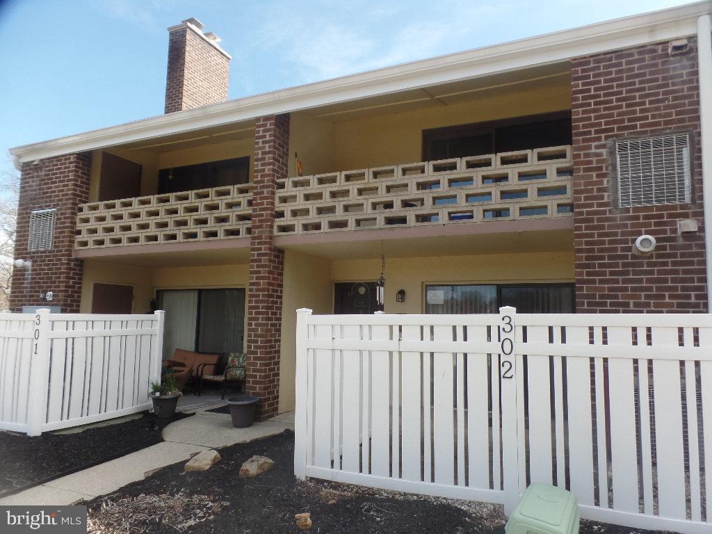 302 STONY WAY Unit: 302