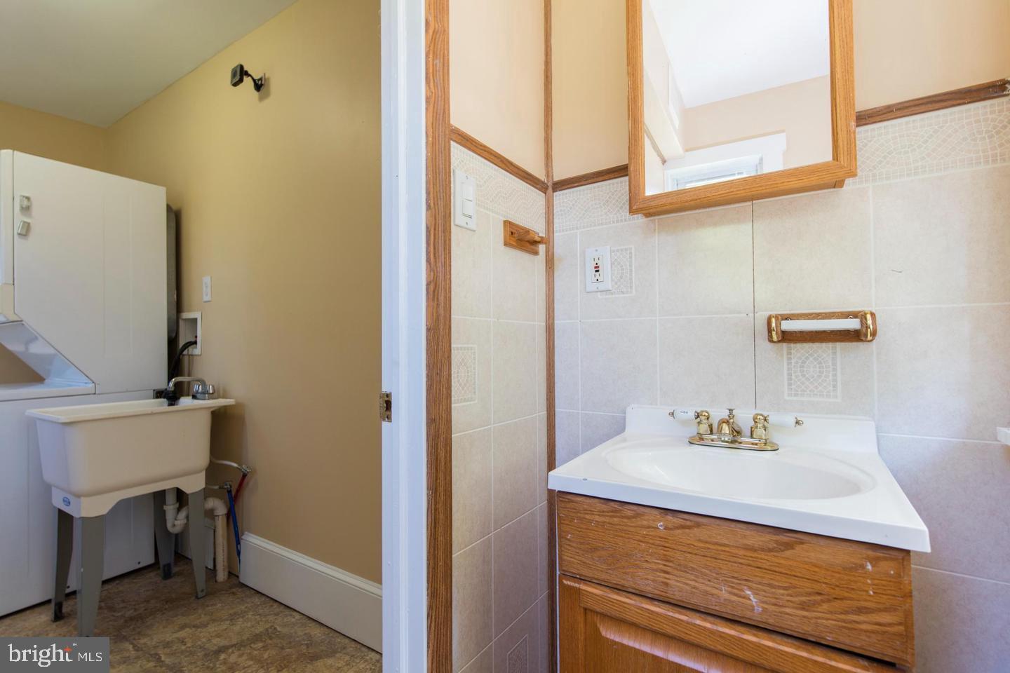 1018 WISSAHICKON AVENUE