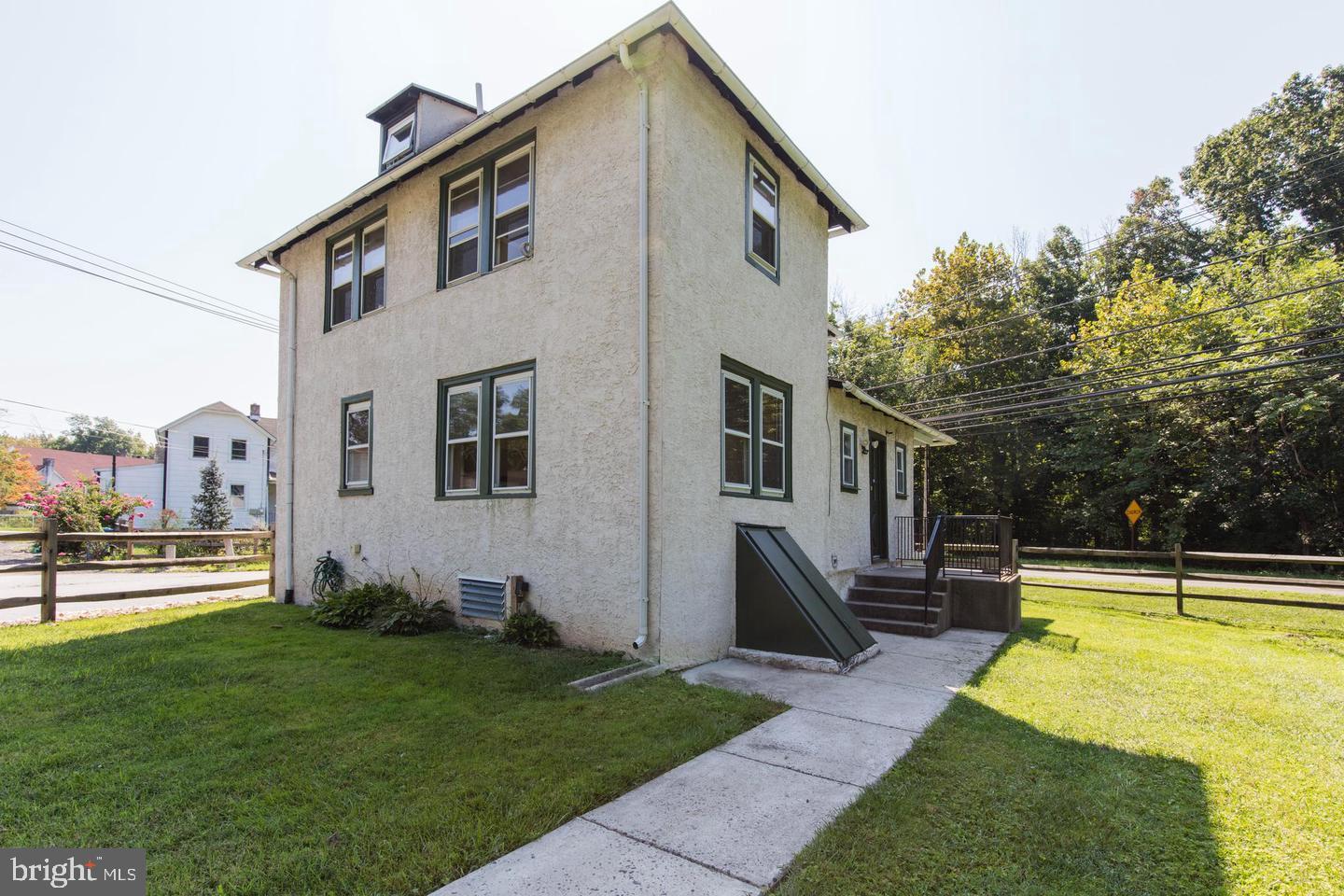 1018 WISSAHICKON AVENUE