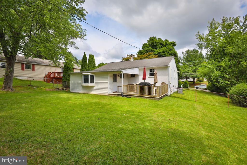 407 W Moreland Ave