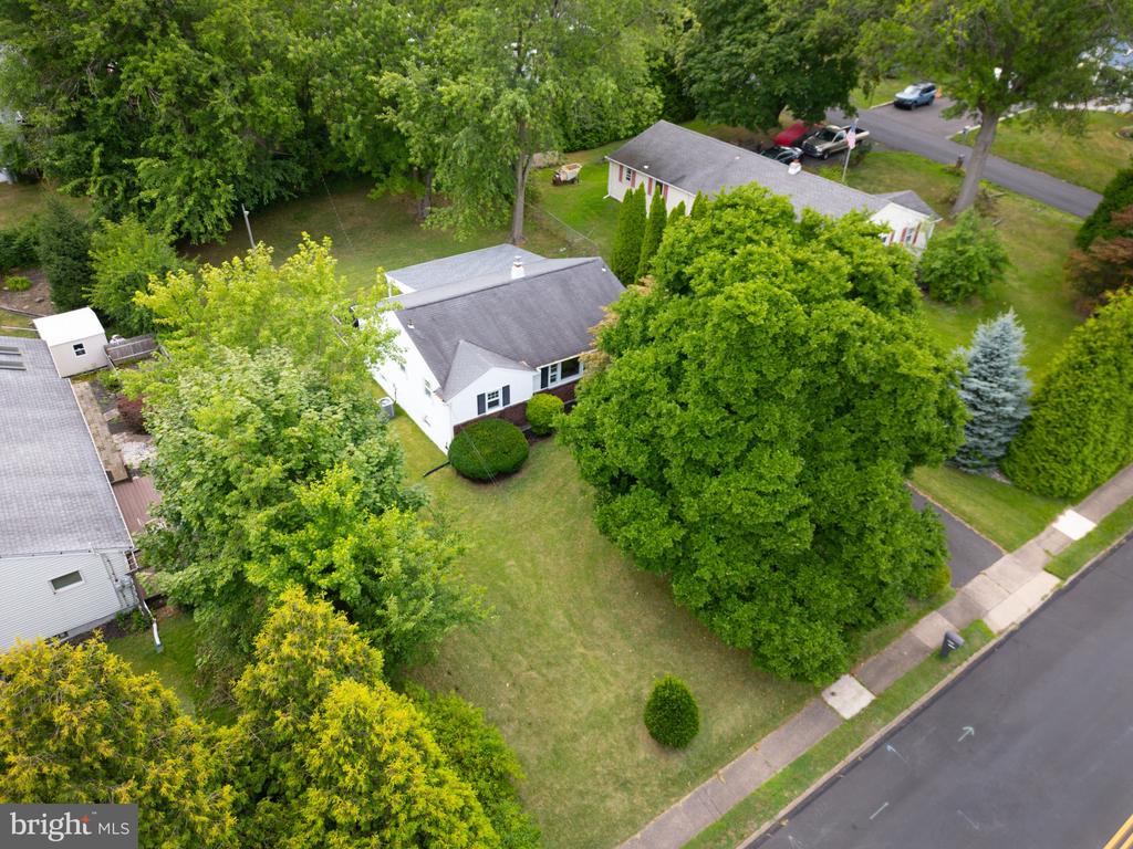 407 W Moreland Ave