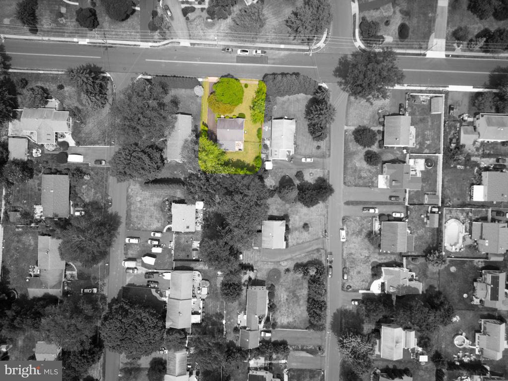 407 W Moreland Ave