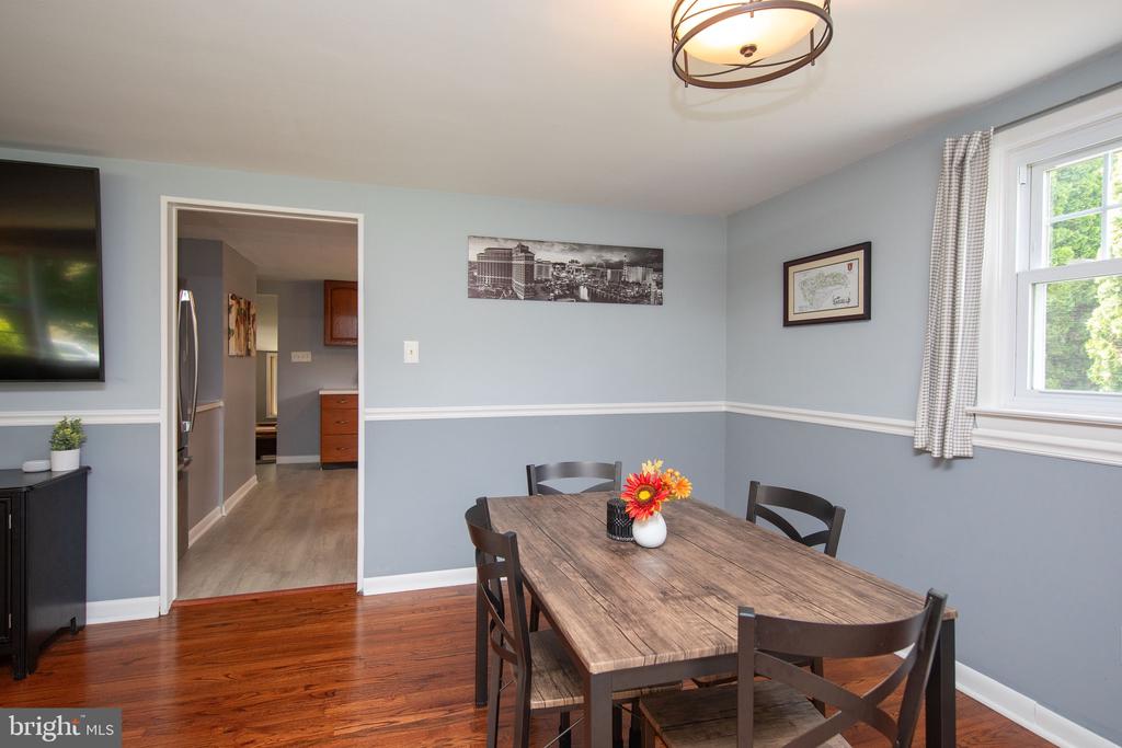 407 W Moreland Ave