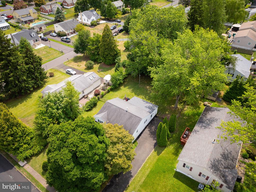 407 W Moreland Ave