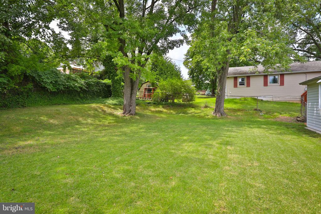 407 W Moreland Ave