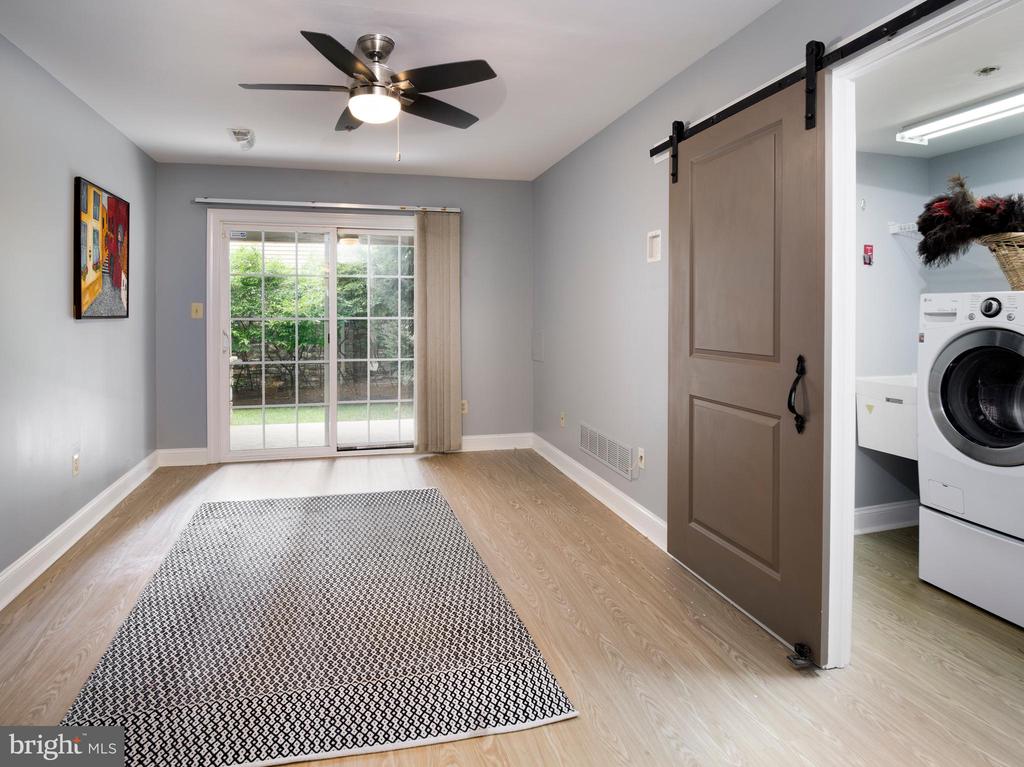232 W Spring Ave